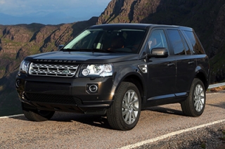 Приставы нашли "Land Rover" саратовской должницы в Новосибирске