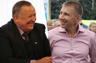 Дмитрий Аяцков и Юрий Моисеев празднуют день рождения