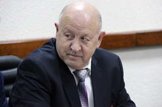 Зампред Буренин призвал подать иск в защиту дольщиков "Геотехники"