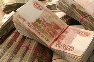 Саратовец вместе с другом из Закавказья отняли у прохожего 2,5 миллиона рублей
