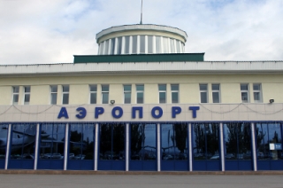 СМИ: отменены распиаренные рейсы "Саратовских авиалиний" из Мурманска
