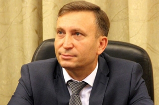 Владимир Тарновский начал отвечать на вопросы онлайн-конференции