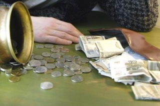 Росстат: реальные доходы россиян продолжают снижаться
