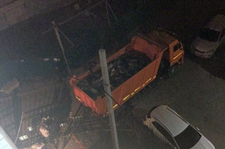 "Плантацию грибов" из подвала дома пытались вывезти под покровом ночи