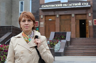 СМИ и общественники помогли экс-судье Любчиковой добиться выплаты пособия