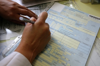Саратовец продал поддельный больничный лист за 2500 рублей