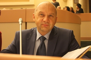 Олег Комаров об арендной ставке: "Во мне борются предприниматель и депутат"