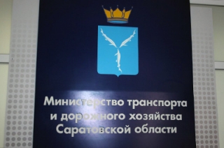 Дорожники о "закопанных в снег миллионах": "Мы подогревали асфальт"
