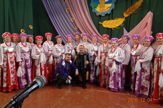 Балаковский хор "Отрада" подарил сельчанам праздник