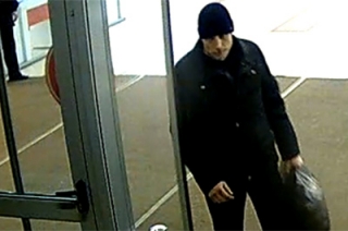 Укравший семь рубашек мужчина объявлен в розыск