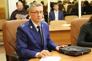 Депутаты поддержали прокуратуру в борьбе с "избыточными документами"
