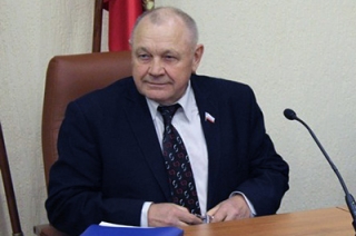 Депутаты поддержали сокращение зарплаты губернатора