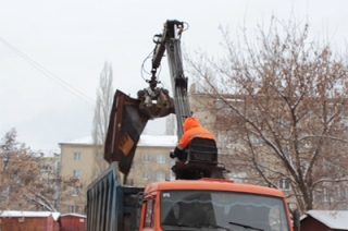 Саратовские приставы снесли 11 гаражей в Ленинском районе