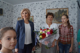 Ольга Баталина поддерживает ассоциацию приемных родителей Саратовской области