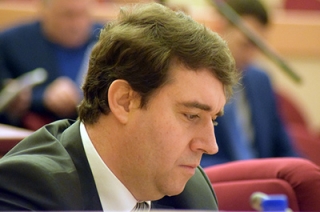 Депутатам-оппозиционерам напомнили о необходимости уважать коллег