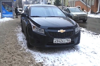 Саратовцы просят пресечь массовые нарушения ПДД на Некрасова