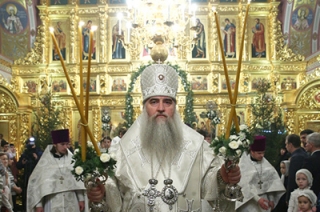 Фоторепортаж. Рождественская литургия в Свято-Троицком соборе
