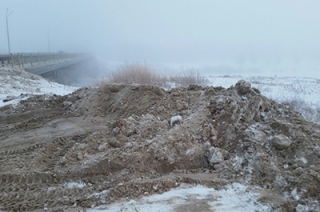ОНФ: муниципальные власти свозят грязный снег в водоохранную зону