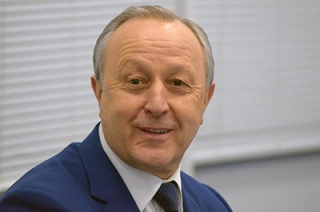 Валерий Радаев: "Иногда надо сделать шаг назад, чтобы сделать три шага вперед"