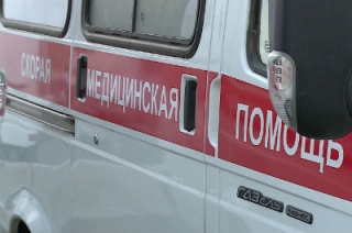 В столкновении "семерки" со столбом пострадал молодой водитель