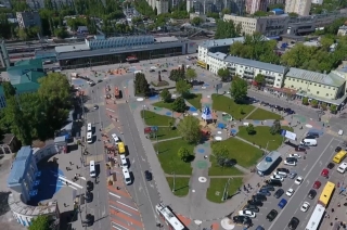"Взгляд с экрана". Велодорожки на снегу, Привокзальная площадь и народная урбанистика
