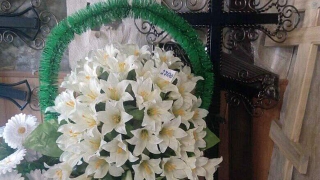 У саратовского бизнесмена за долги арестовали гробы и венки
