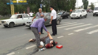 В Саратове водителю стало плохо при виде сбитой им женщины