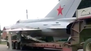 В Генеральское доставили самолет-памятник