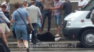 В Ленинском районе пешеход попал под колеса маршрутки