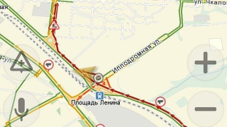Утренние пробки. Дорожные работы блокировали улицу Шехурдина