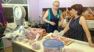 Посетителей придорожных кафе под Саратовом могли кормить браконьерским мясом
