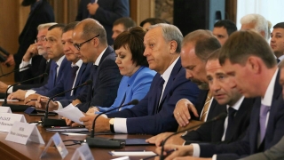 Валерий Радаев представил Дмитрию Медведеву новую программу льготной ипотеки