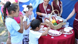 Мясокомбинат "Дубки" принял участие в фестивале "Багаевские яблочки"