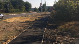 По просьбам жителей на улице Техническая появился новый тротуар