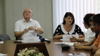 С помощью журналистов члены ГОП хотят стать "публичными и популярными"