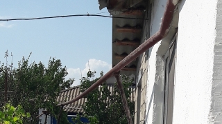 Из-за падающего газопровода жители села боятся "взлететь на воздух"