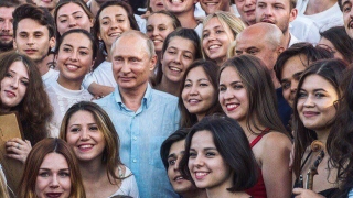 Студентка Эконома приняла участие во встрече с Владимиром Путиным