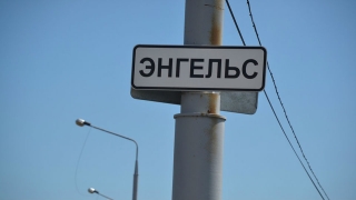 В Энгельсе из-за ветра зафиксировано 23 обрыва линий электропередач