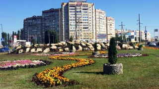 На въезде в Юбилейный водителей встретит горный пейзаж