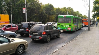 Утренние пробки вынудили жителей Ленинского района стать сепаратистами