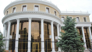 Первая партия в новом "Шахматном клубе" завершилась ничьей