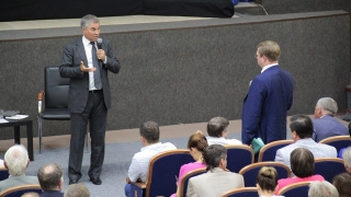 Глава района сообщил председателю ГД о затопленном стадионе в Петровске