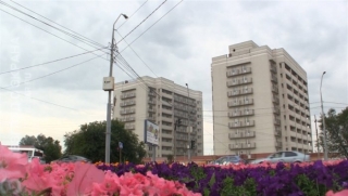 Видеосюжет. Герои и антигерои истории бедствий дольщиков "Новостроя"