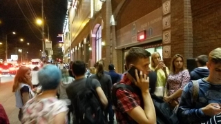В Саратове массово эвакуируют людей из торговых комплексов