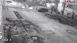 Камера видеонаблюдения зафиксировала момент убийства в центре Саратова