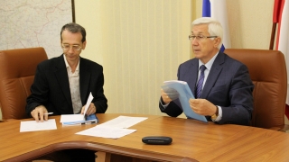 На рабочей группе в облдуме Владимир Капкаев предложил отделять "мух от котлет"