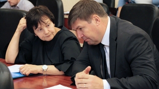 Татьяна Карпеева и Сергей Пилипенко возглавили антирейтинг чиновников мэрии