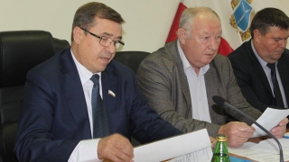 С начала года в Саратове и Энгельсе отремонтировано 215 км дорог