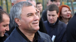 Вячеслав Володин на стадионе в Вольске: "Кто мне говорил, что все готово?"