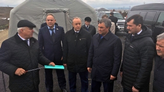 Вячеслав Володин проводит совещание на территории аэропорта в Сабуровке